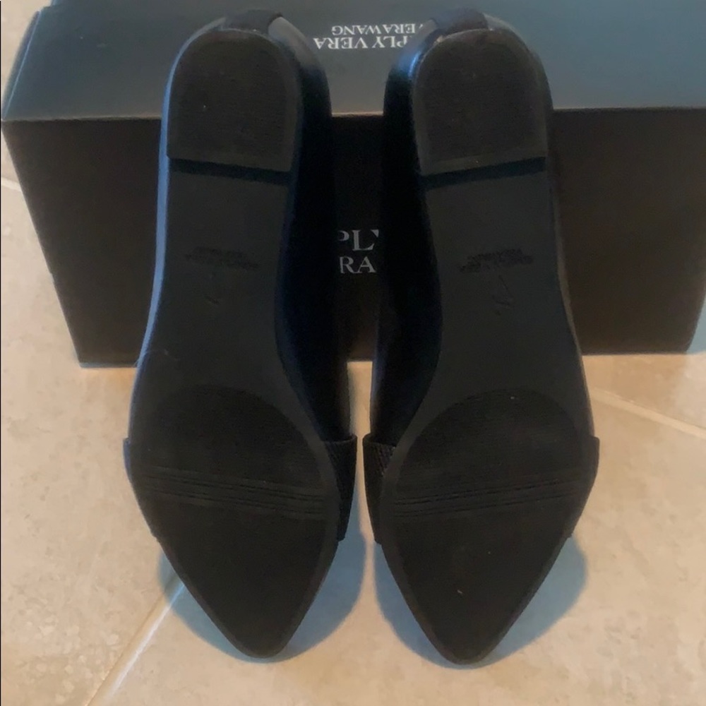 Vera Wang flats - Picture 3 of 8
